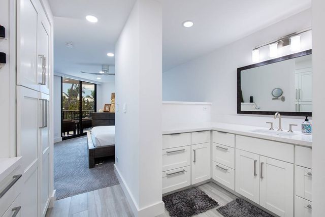 $1,250,000 | 75-6106 Alii Drive, Unit 317, Kailua-Kona, HI 96740