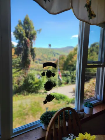 $172,000 | 342 1st Avenue, Berlin, NH 03570