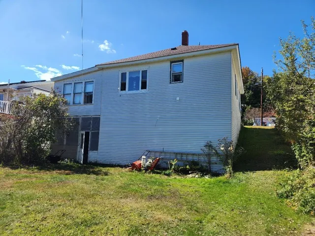 $172,000 | 342 1st Avenue, Berlin, NH 03570