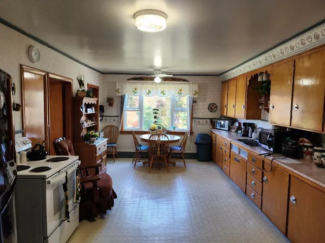 $172,000 | 342 1st Avenue, Berlin, NH 03570