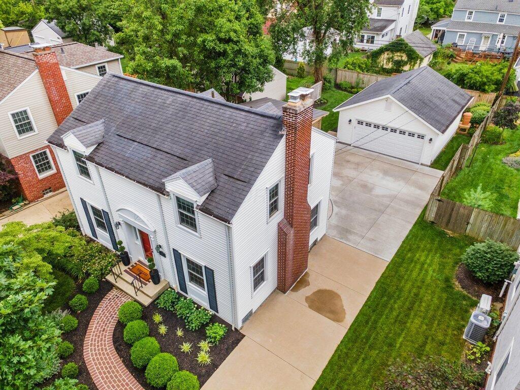 235 Fallis Road Columbus, OH 43214 - Photo 2 of 29