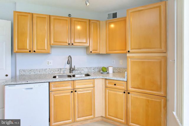 $520,000 | 2151 Jamieson Avenue, Unit 1502, Alexandria, VA 22314