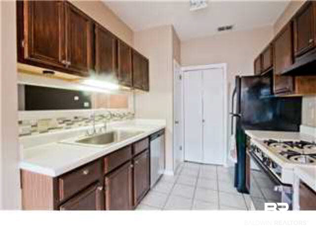 1258 Sutton Court Mobile, AL 36609 - Photo 5 of 14