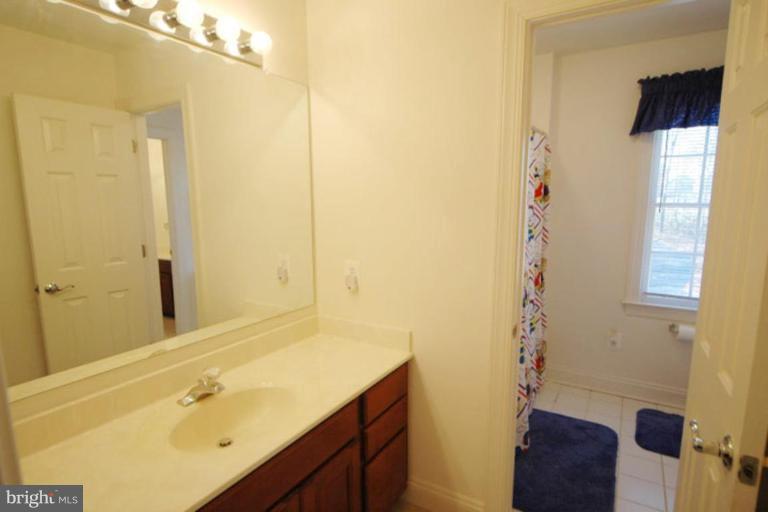 19509 Gleedsville Road Leesburg, VA 20175 - Photo 13 of 16 Bath #3