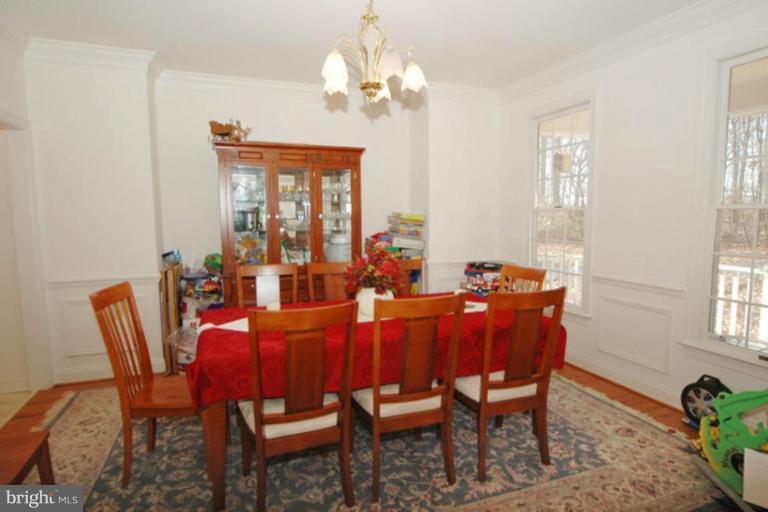 19509 Gleedsville Road Leesburg, VA 20175 - Photo 3 of 16 Dining Room