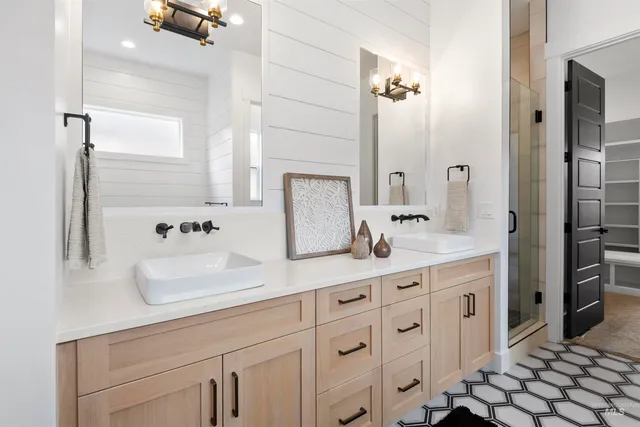 $1,999,999 | 789 West Water Vista Drive, Eagle, ID 83616