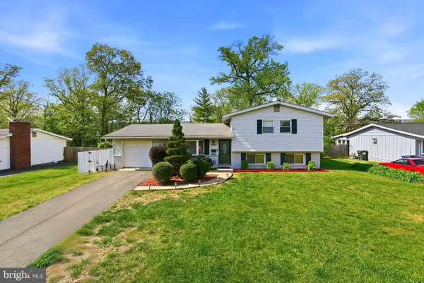 $670,000 | 6614 Stagecoach Street, Springfield, VA 22150