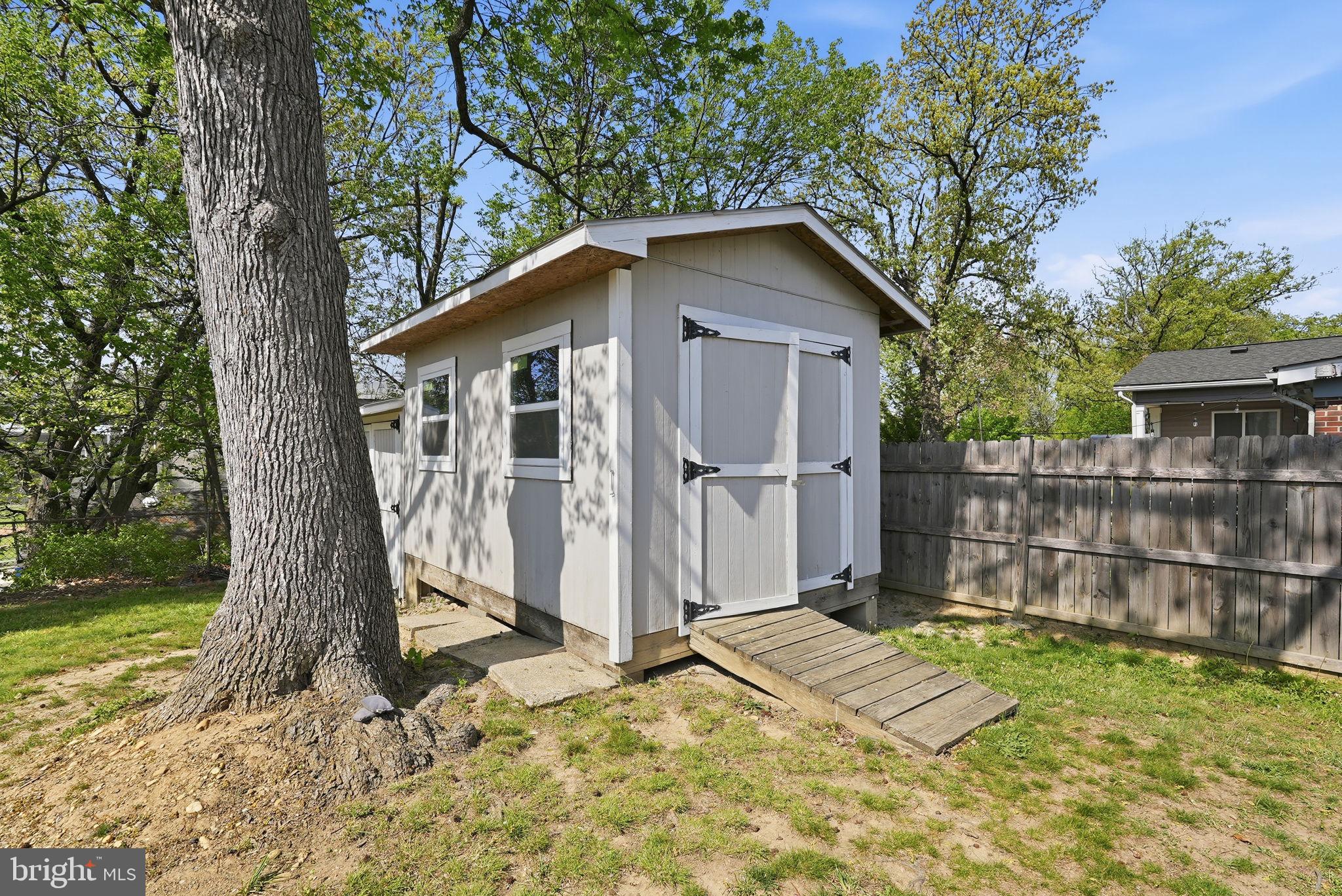 6614 Stagecoach Street Springfield, VA 22150 - Photo 28 of 35