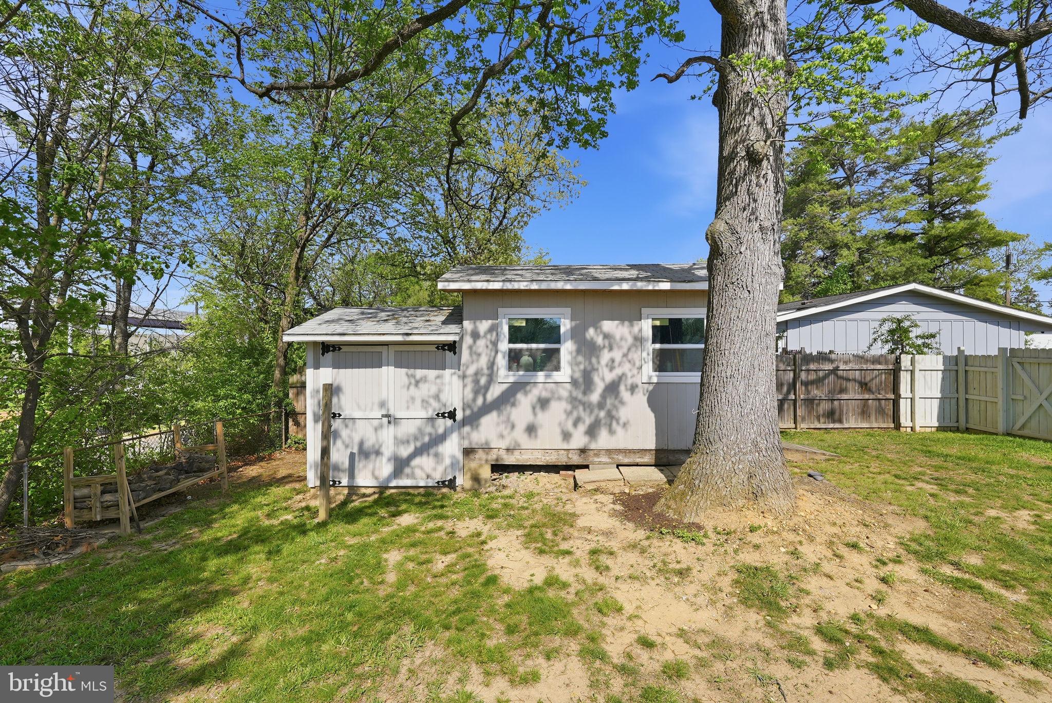 6614 Stagecoach Street Springfield, VA 22150 - Photo 29 of 35