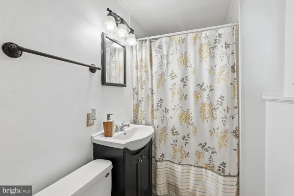 $670,000 | 6614 Stagecoach Street, Springfield, VA 22150