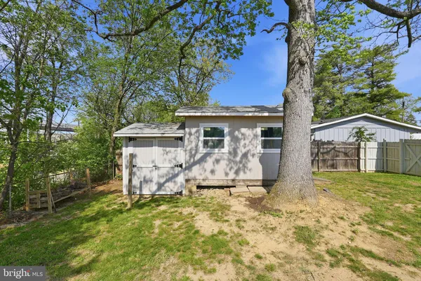 $670,000 | 6614 Stagecoach Street, Springfield, VA 22150