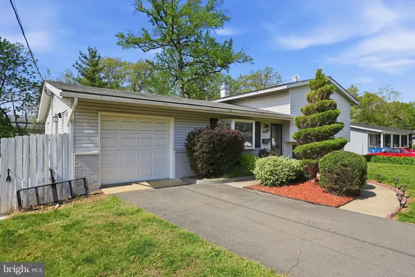 $670,000 | 6614 Stagecoach Street, Springfield, VA 22150