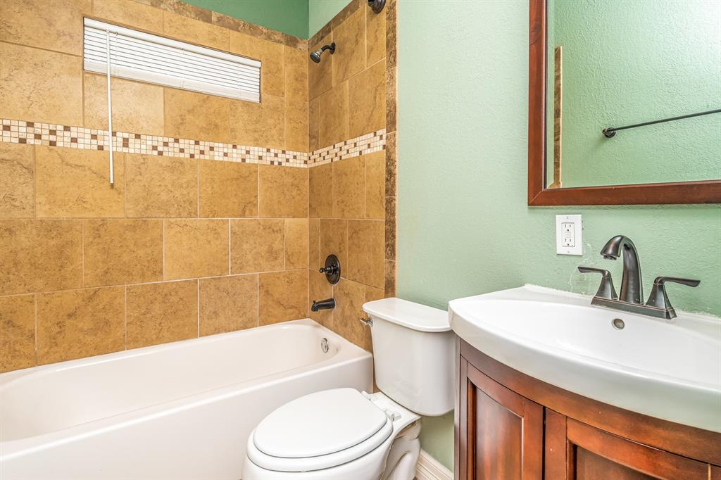 1313 Deer Trail Denton, TX 76205 - Photo 12 of 15