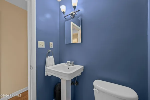 $290,000 | 105 East Sherwood Drive, Havelock, NC 28532