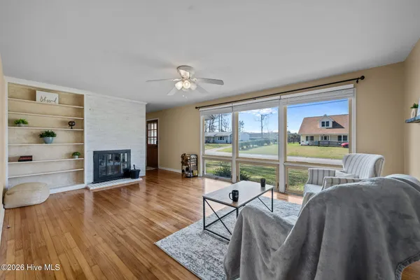 $290,000 | 105 East Sherwood Drive, Havelock, NC 28532