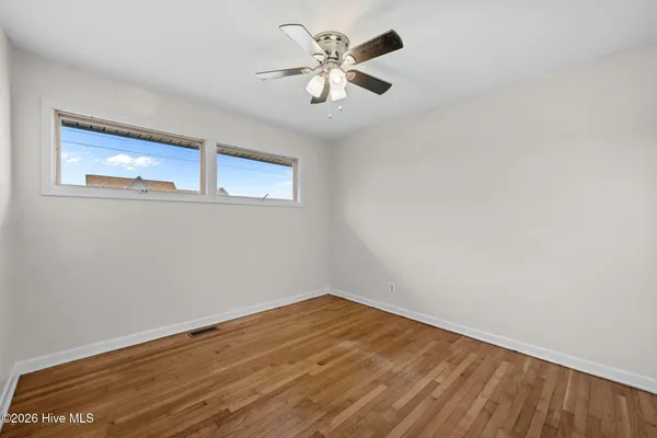 $290,000 | 105 East Sherwood Drive, Havelock, NC 28532