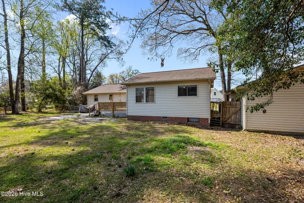 $290,000 | 105 East Sherwood Drive, Havelock, NC 28532