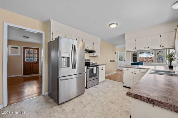 $290,000 | 105 East Sherwood Drive, Havelock, NC 28532