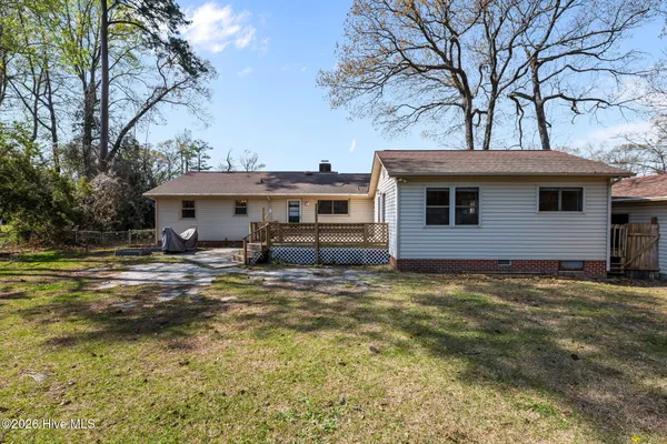 $290,000 | 105 East Sherwood Drive, Havelock, NC 28532