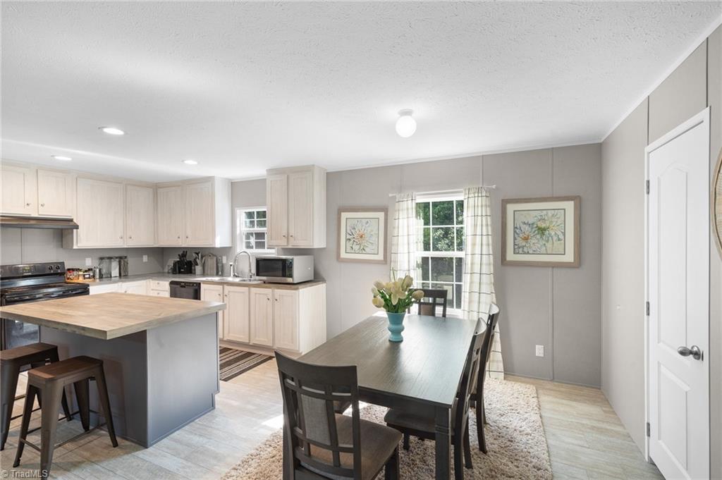209 Longview Road Lexington, NC 27292 - Photo 3 of 16 Gallery Image 3