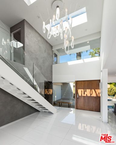 $13,750 | 7524 Devista Drive, Los Angeles, CA 90046