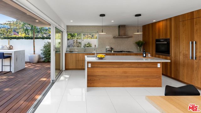 $13,750 | 7524 Devista Drive, Los Angeles, CA 90046