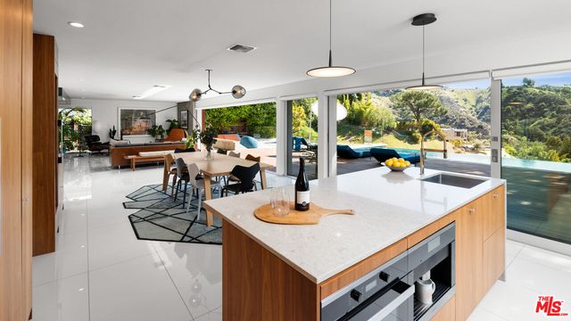 $13,750 | 7524 Devista Drive, Los Angeles, CA 90046