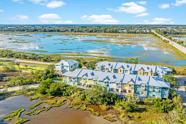 $719,900 | 1011 Lighterman Way, Charleston, SC 29412