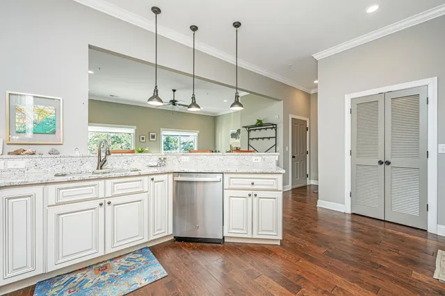 $719,900 | 1011 Lighterman Way, Charleston, SC 29412