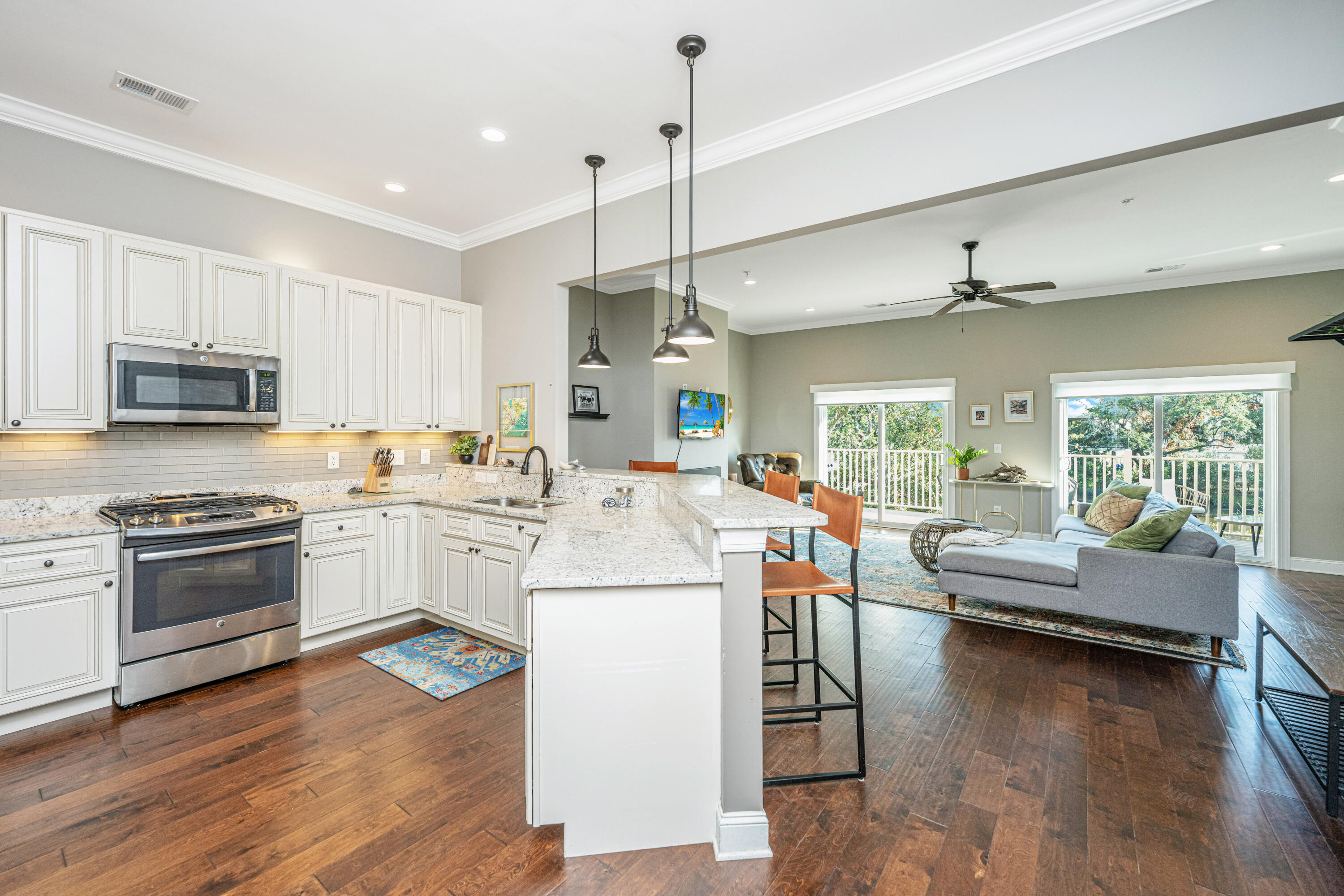 1011 Lighterman Way Charleston, SC 29412 - Photo 8 of 44 1011LightermanWay012