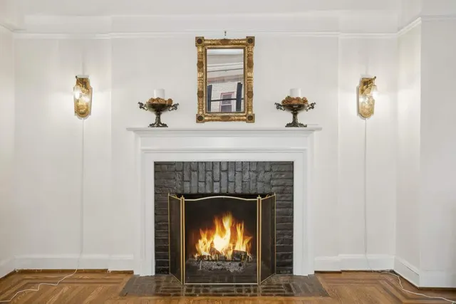 $835,000 | 235 East 22nd Street, Unit 4L | Gramercy