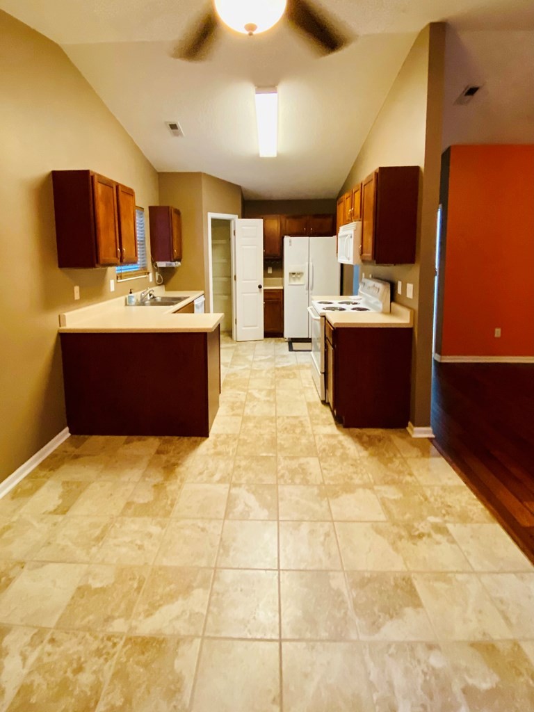 6440 Hugh Willis Road Powell, TN 37849 - Photo 7 of 21 Gallery Image 7