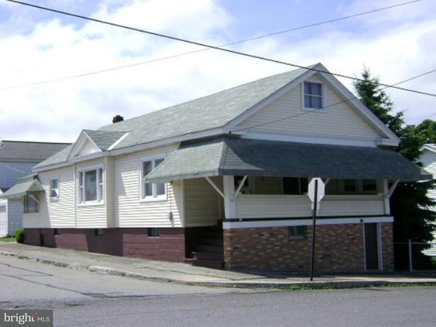 2 West Ruddle Street Coaldale, PA 18218 - Photo 1 of 1