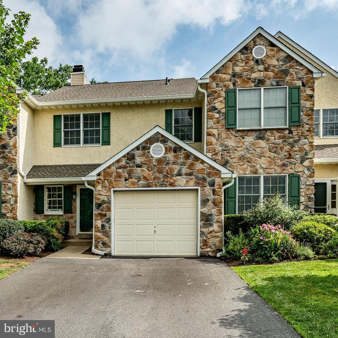 103 Inis Way, Unit 17 Malvern, PA 19355 - Photo 1 of 41 Exterior Front