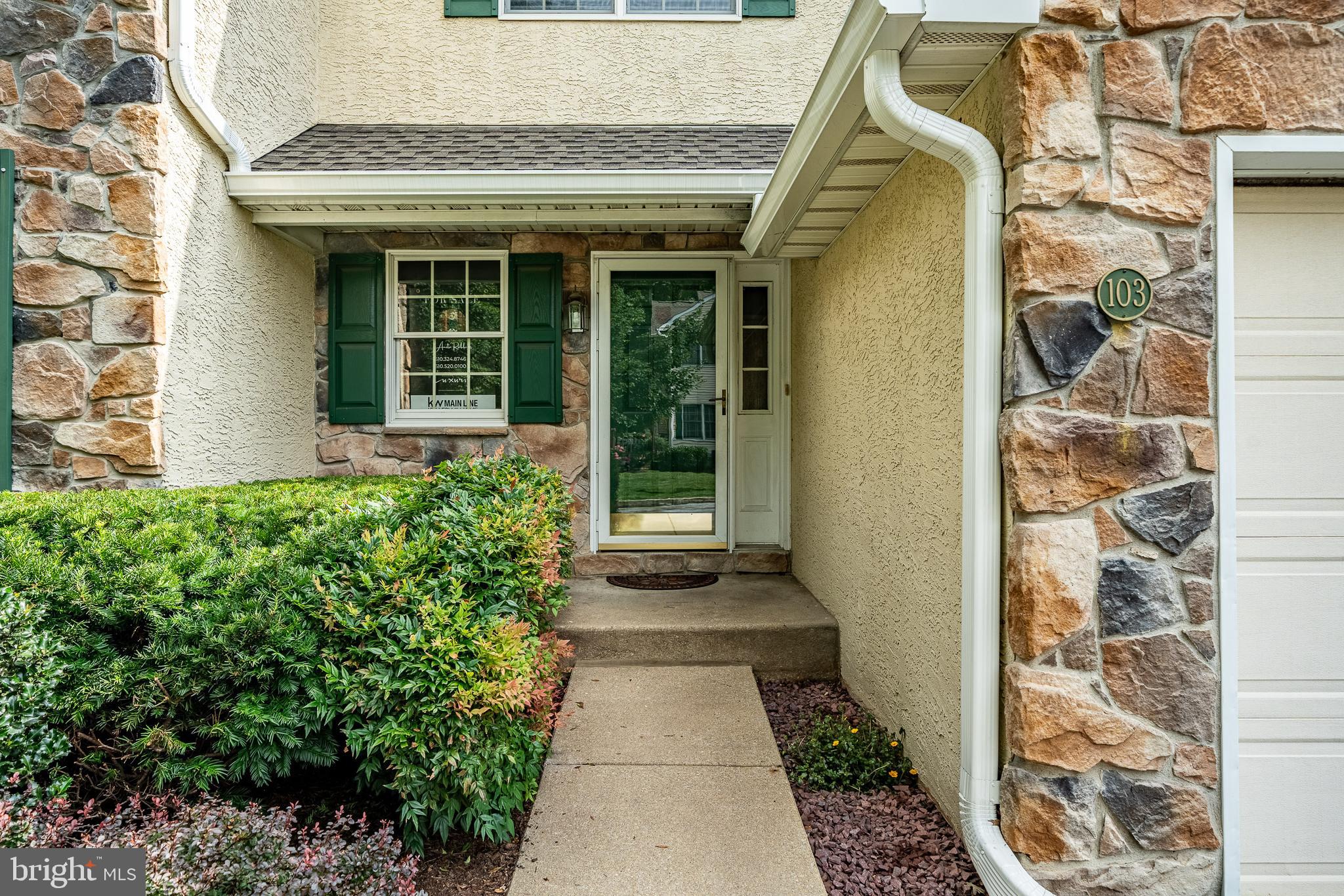 103 Inis Way, Unit 17 Malvern, PA 19355 - Photo 2 of 41 Gallery Image 2