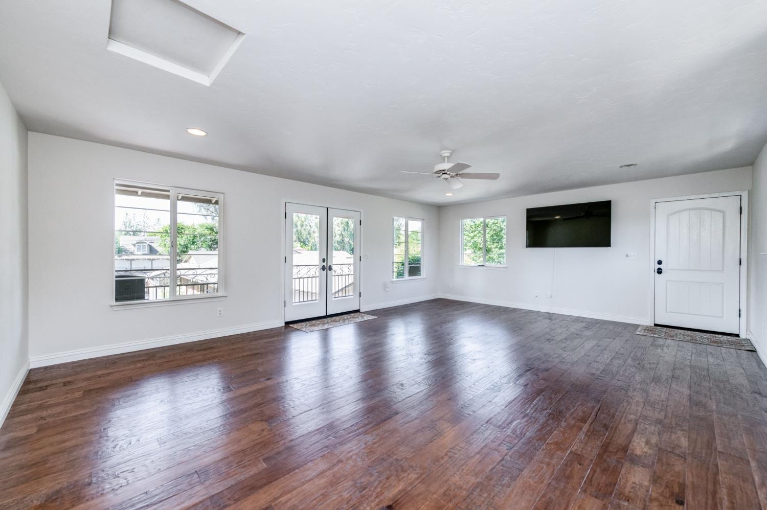 812 East Rialto Avenue Fresno, CA 93704 - Photo 40 of 42