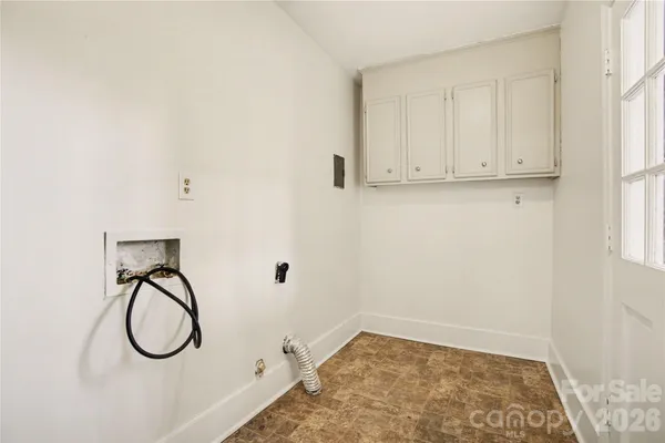 $399,900 | 8205 Meadowind Circle, Charlotte, NC 28226