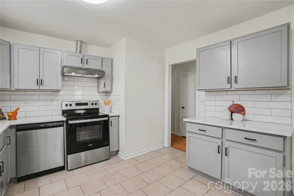 $399,900 | 8205 Meadowind Circle, Charlotte, NC 28226