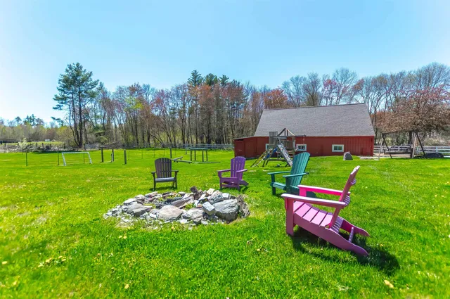 $950,000 | 199 Pine Hill Road, Hollis, NH 03049
