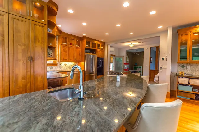 $950,000 | 199 Pine Hill Road, Hollis, NH 03049