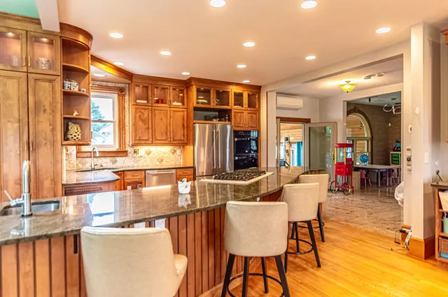 $950,000 | 199 Pine Hill Road, Hollis, NH 03049