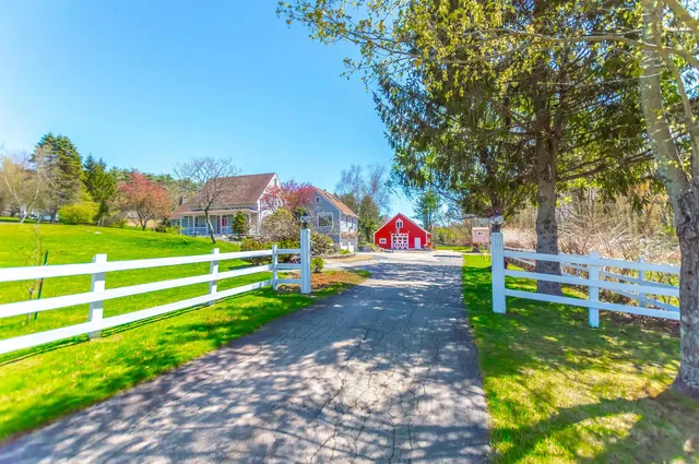 $950,000 | 199 Pine Hill Road, Hollis, NH 03049