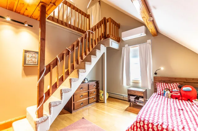 $950,000 | 199 Pine Hill Road, Hollis, NH 03049