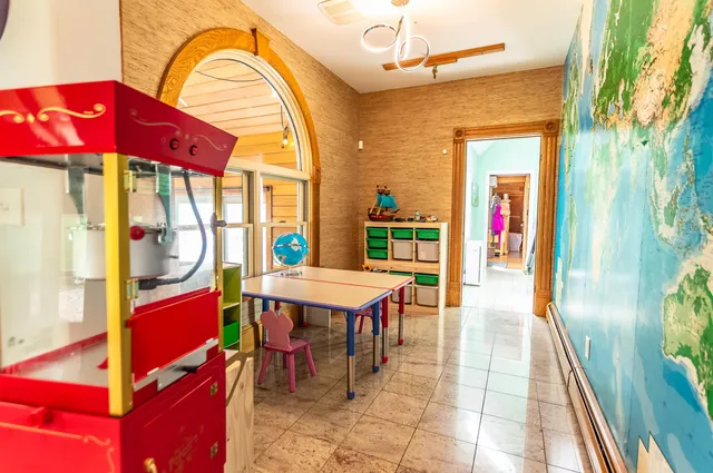 $950,000 | 199 Pine Hill Road, Hollis, NH 03049