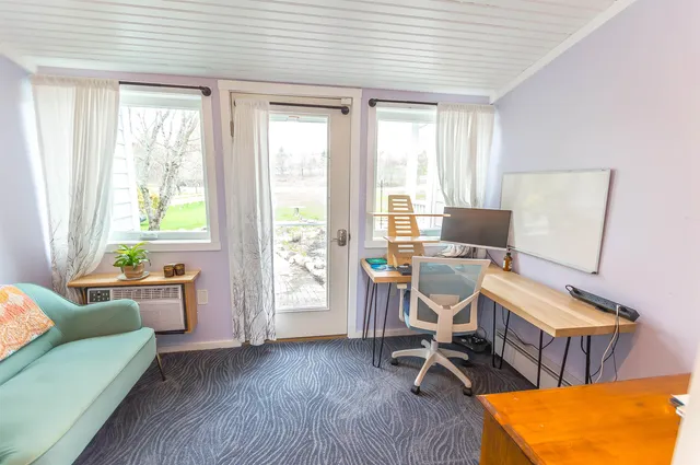 $950,000 | 199 Pine Hill Road, Hollis, NH 03049