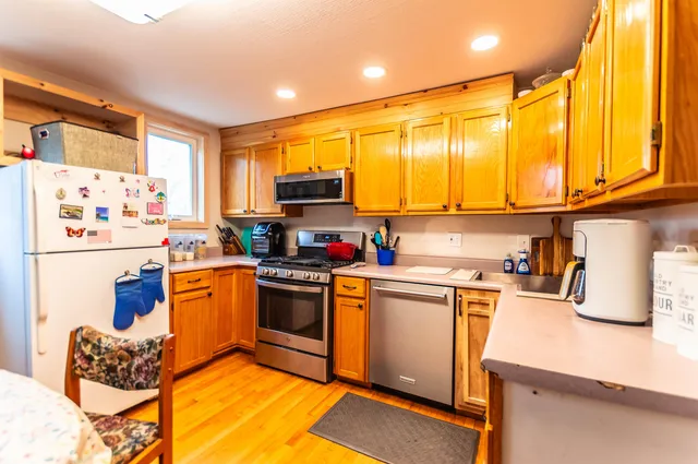 $950,000 | 199 Pine Hill Road, Hollis, NH 03049