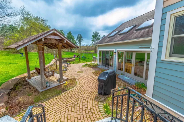 $950,000 | 199 Pine Hill Road, Hollis, NH 03049