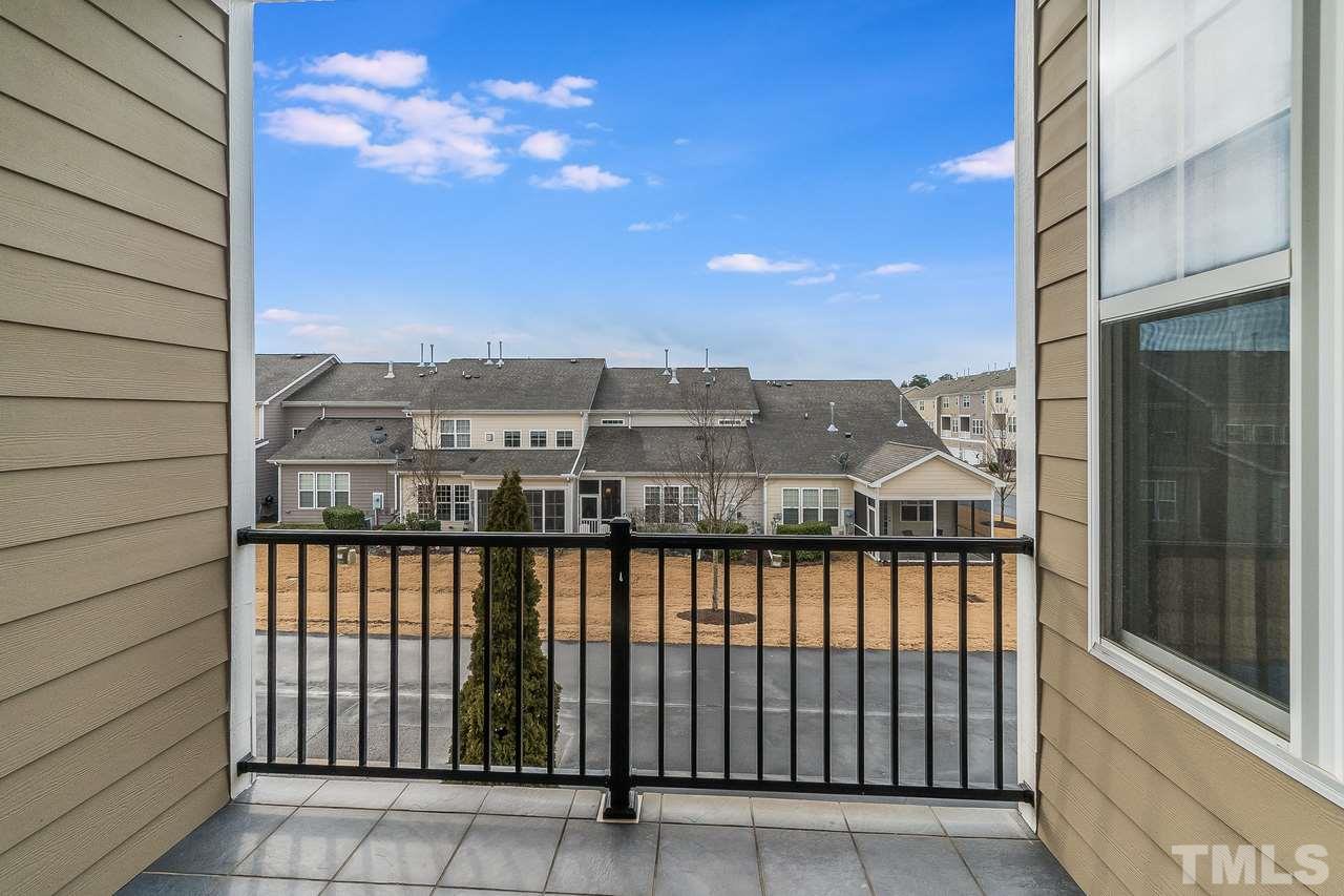 10121 Glen Autumn Road Raleigh, NC 27617 - Photo 4 of 28 Gallery Image 4