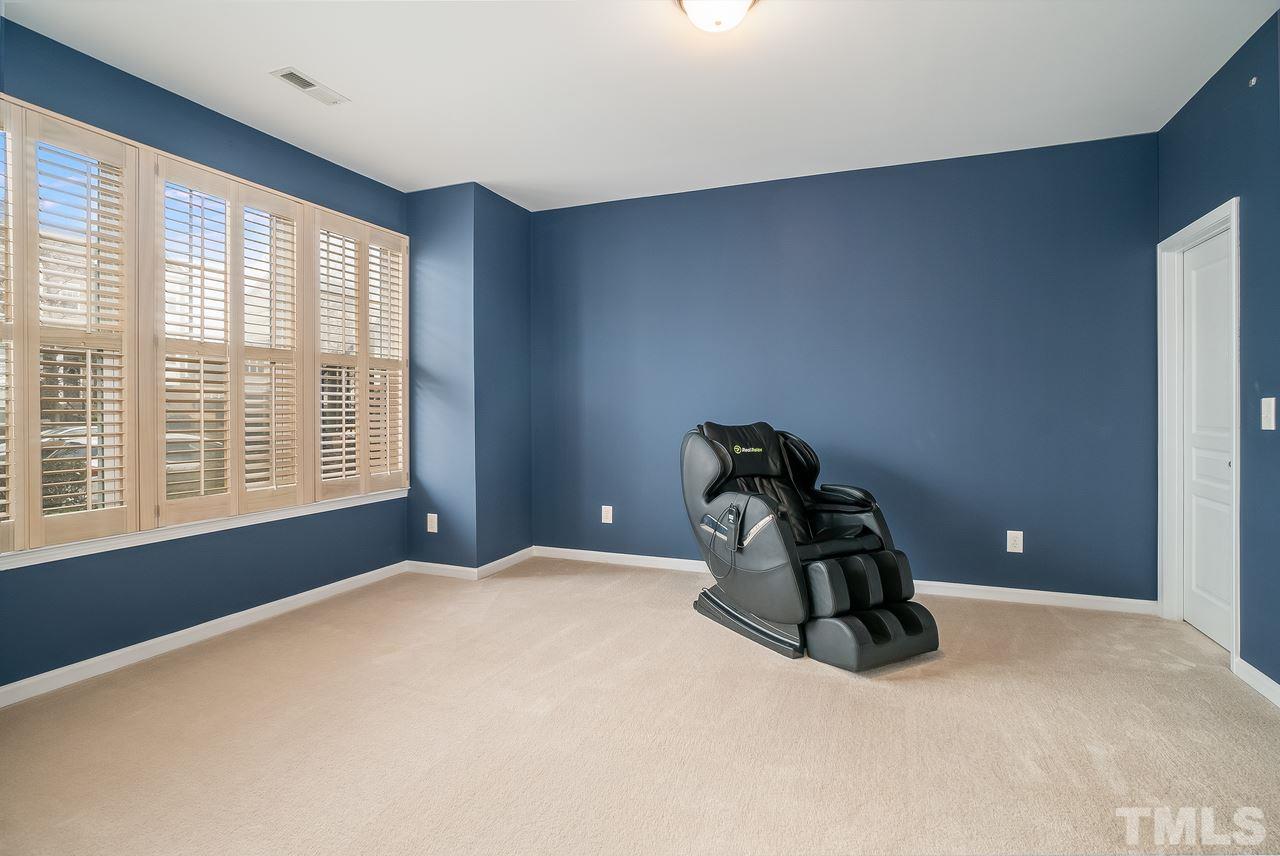 10121 Glen Autumn Road Raleigh, NC 27617 - Photo 6 of 28 Gallery Image 6