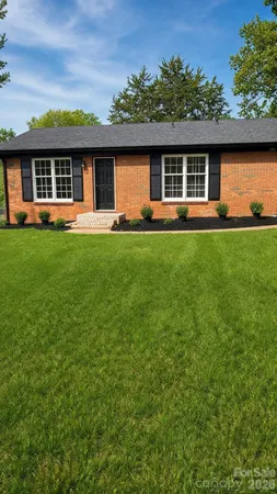 $220,000 | 1307 6th Avenue Northwest, Conover, NC 28613